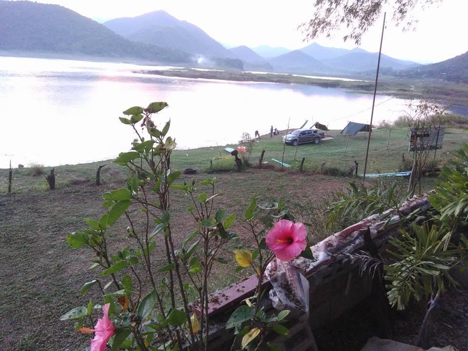 T And P Lake View Villa Kaeng Krachan Exterior photo